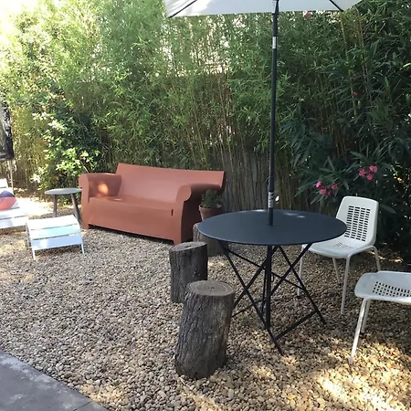 Avec Jardin Appartamento *